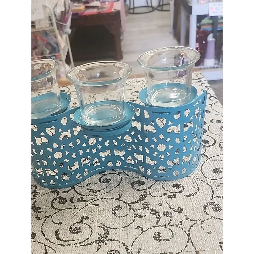 Source Unknown stylish teal